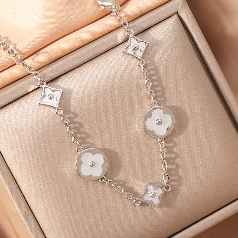 [set] cross-border light luxury four-leaf clover necklace women's earrings bracelet high-end niche fashion exquisite pendant jewelry