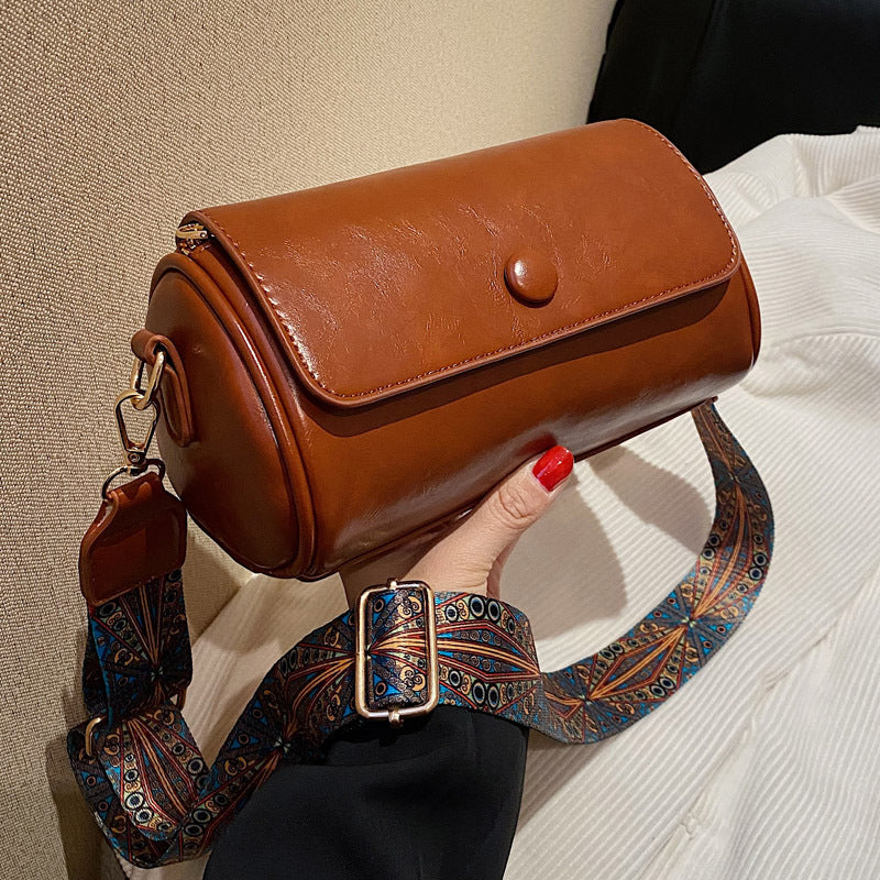 Retro small bag women's bag niche design 2025 new trendy spring versatile broadband shoulder messenger bag cylinder bag