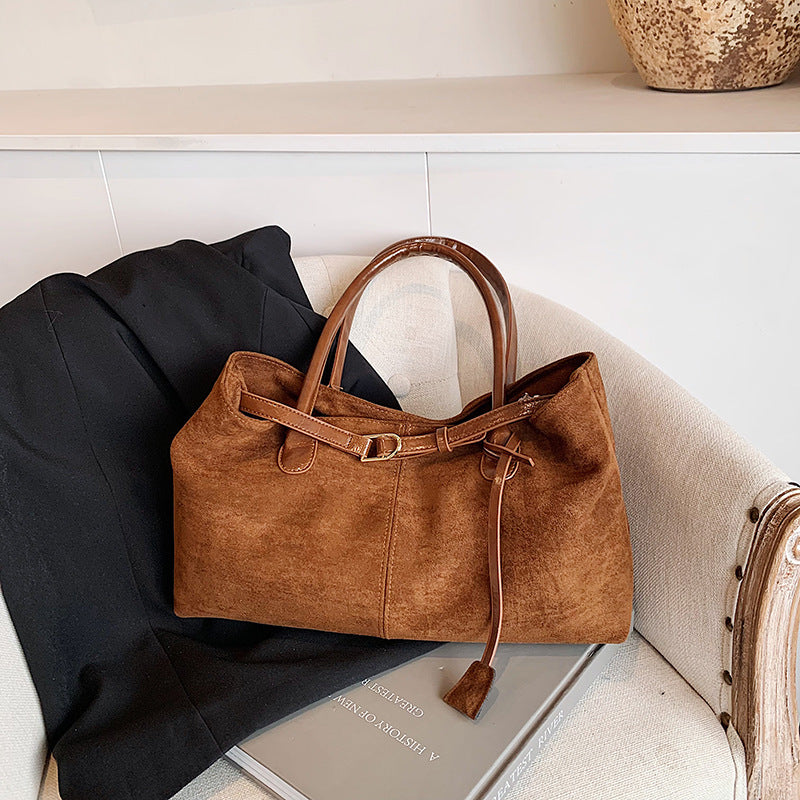 Retro fashion tote bag women's 2025 autumn and winter new large-capacity casual shoulder bag premium underarm bag