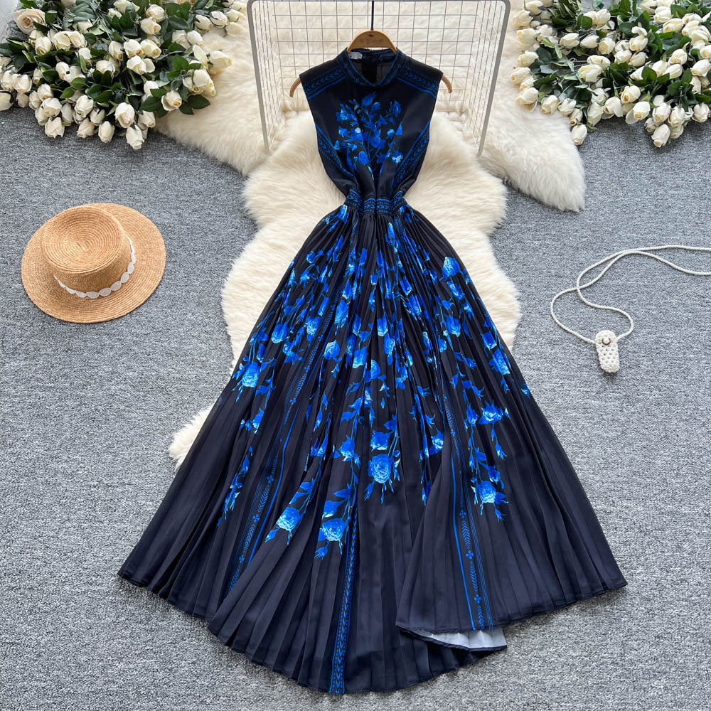 French chic sleeveless printed midi dress -  summer collection: slimming, elegant, and pleated