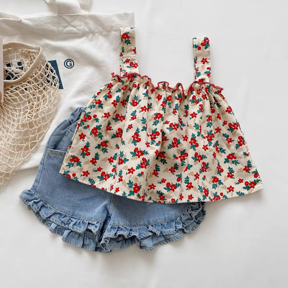 Girls'  new cartoon short-sleeve summer outfit: cute and stylish baby girl set - versatile casual top and trendy shorts