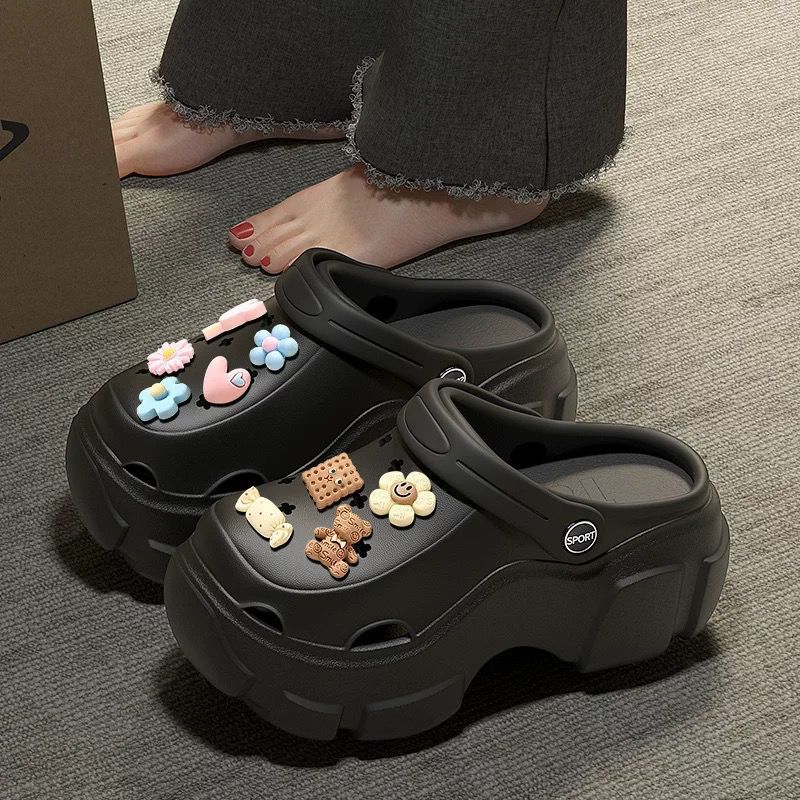 Crocs women's summeroutwear feeling of stepping on shit, thick sole non-slip 2024 new arrival beach toe sandals and slippers summer