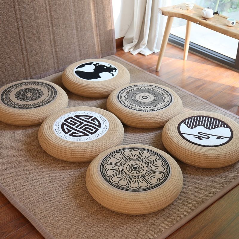 Futon pouf, tatami floor, bay window, retro coffee table, pouf, living room floor cushion, hemp rope meditation stool