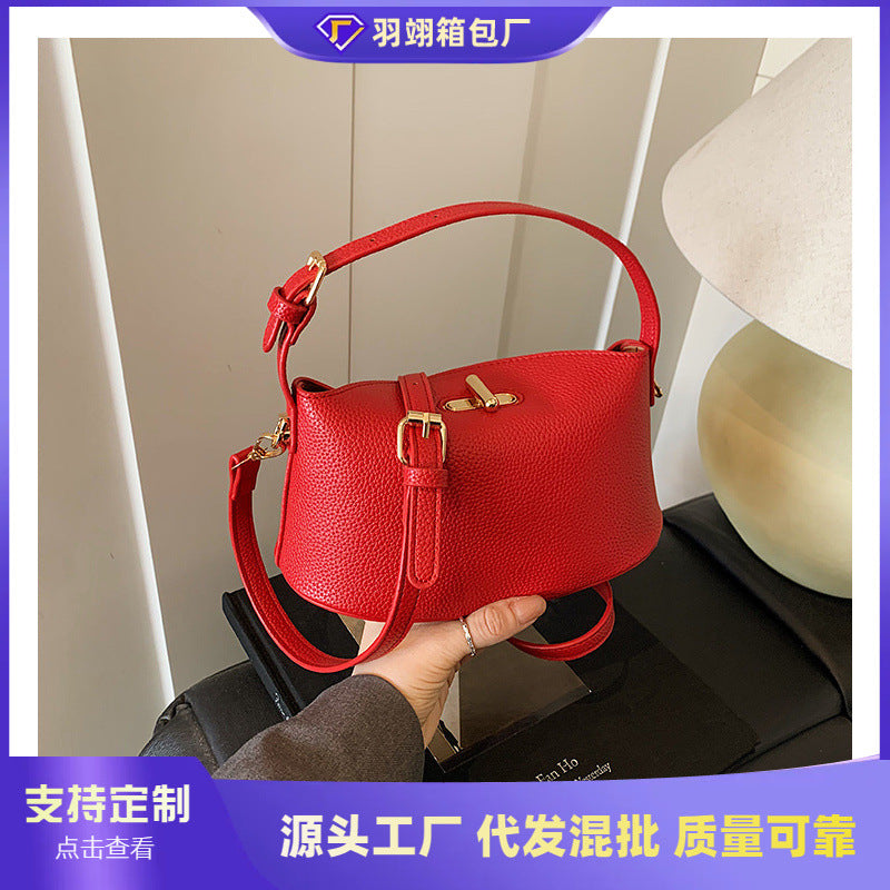 Cross-border messenger bag women's bag 2025 new summer niche shoulder handbag high-end sense foreign style work small bag