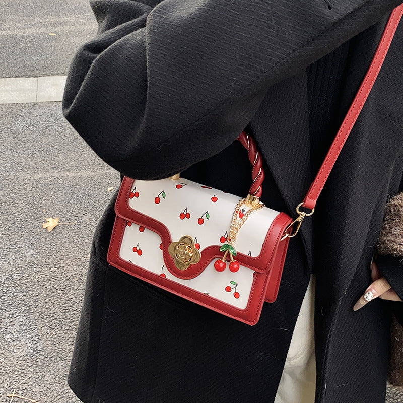 Premium texture fashion handbag bag women's autumn and winter U2025 new trendy niche messenger bag foreign style versatile small square