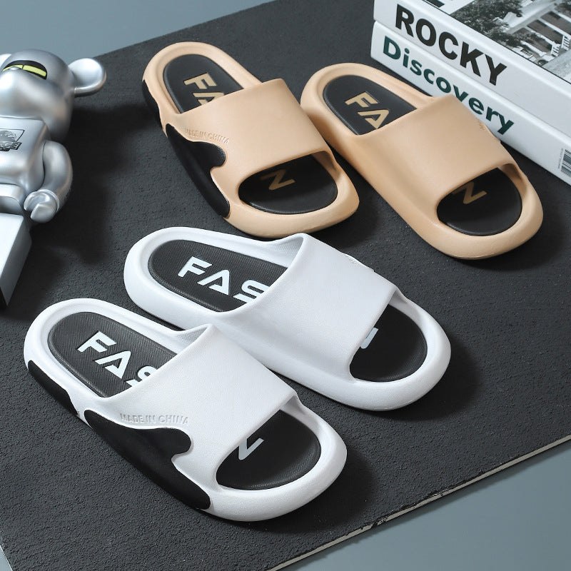 2022new arrival slippersmensummerfashioncoupleoutwear stepping on shit feeling non-slipthick sole home sandals slippers wholesale