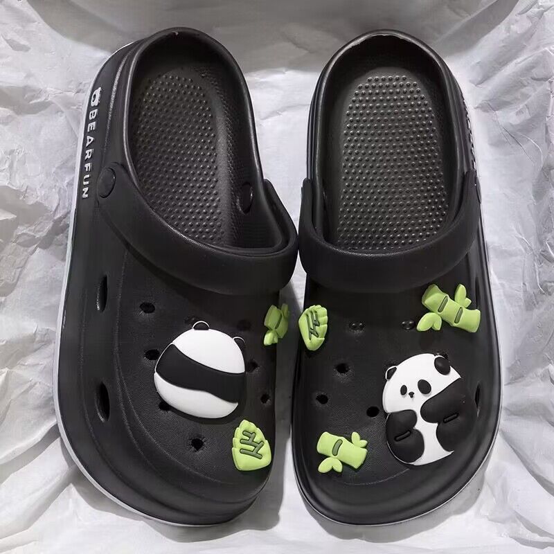Crocs women's 2024 new arrivalsummeroutwearthick sole stepping on shit feeling seaside beach non-slip toe-cap half-cool slippers