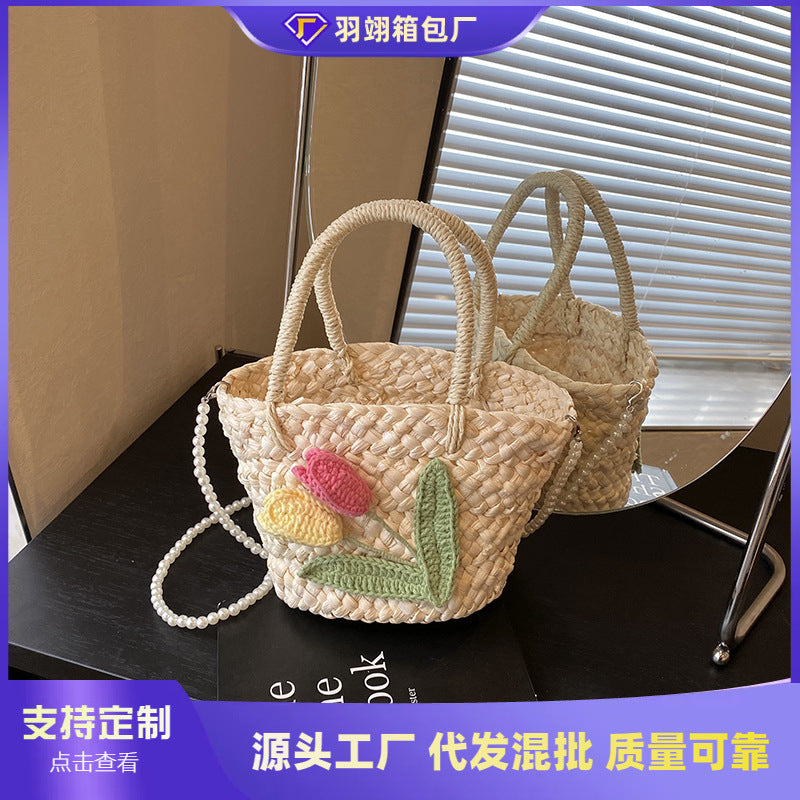 Cross-border 2025 summer new handmade crochet woven straw fresh and cute premium portable messenger shoulder bag