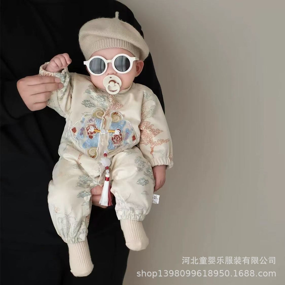 Autumn baby new chinoiserie one-piece newborn baby clothes spring autum outing full moon 100 days one year old haya trendy