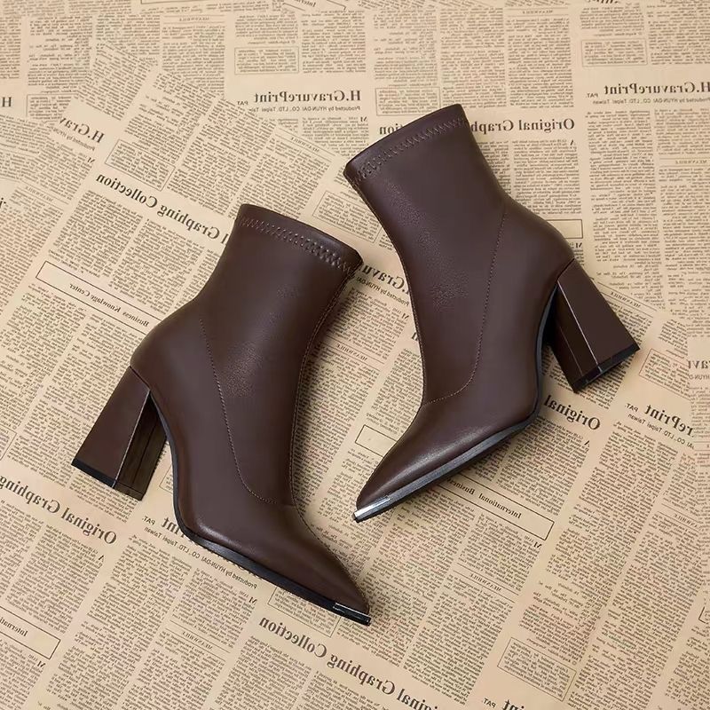 French chic comfortable versatile martin boots - new autumn/winter 2025 collection - unique design pointed toe ankle boots for women