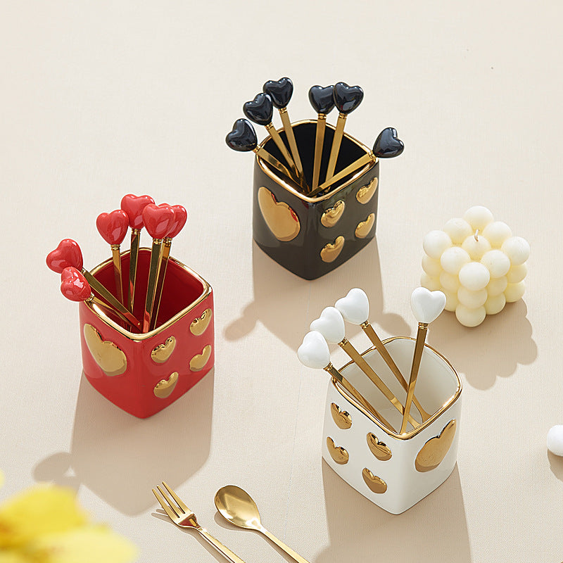Luxury nordic-style heart-shaped ceramic utensil holder with stainless steel fruit tea spoons – perfect for afternoon tea and dessert forks