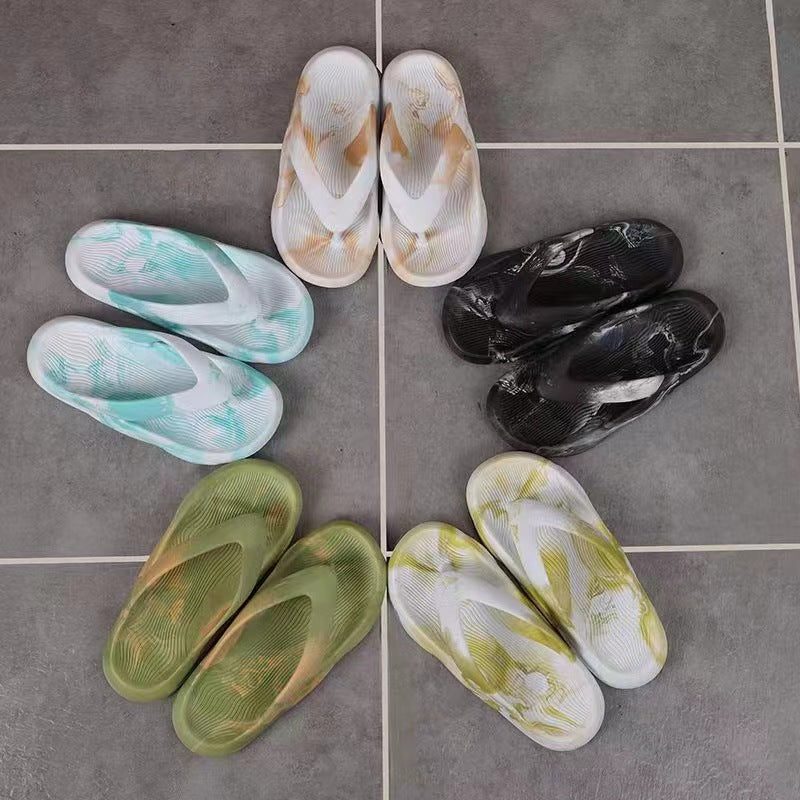 Men's fashion flip-flops: trendy, thick-soled, non-slip slippers for home and outdoor use - soft sole beach flip-flops for men and women
