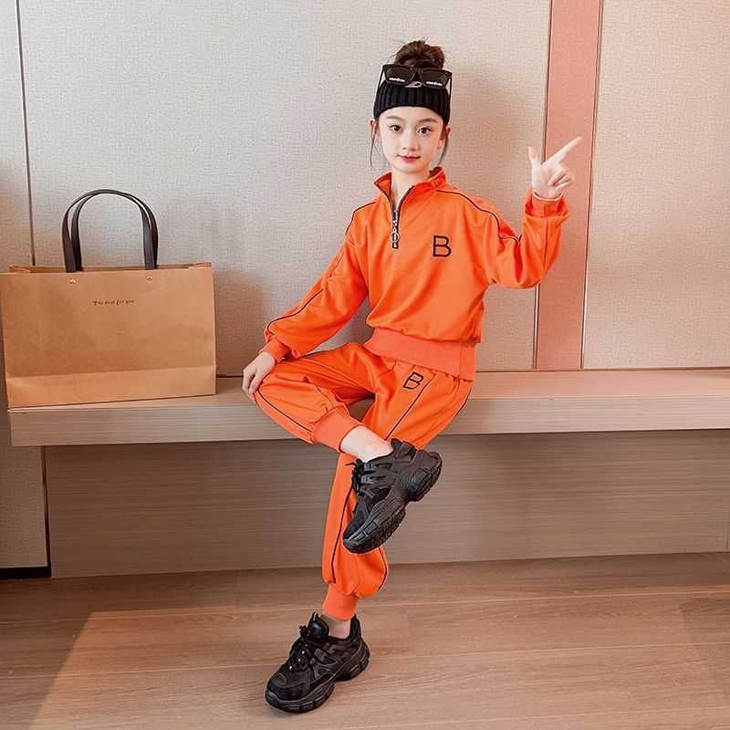 Girls' activewear set - spring  new collection: stylish and trendy two-piece tracksuit for girls, perfect for spring and autumn