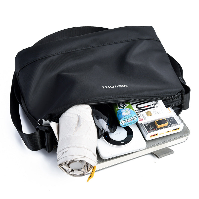 Cross-border new casual men's shoulder bag lightweight black versatile commuter men's bag Korean version trendy ins messenger bag