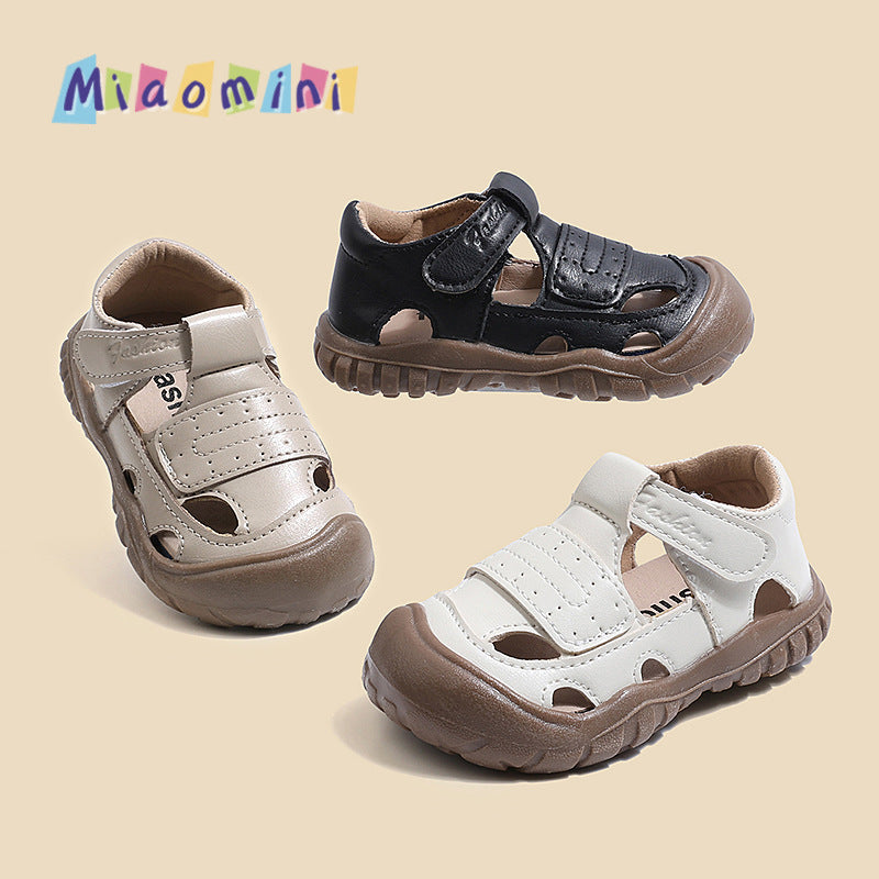 Kids' hollow-out breathable sandals, anti-collision soft sole, non-slip first walker shoes, summer closed-toe anti-kick shoes for boys and girls, ages 1-4