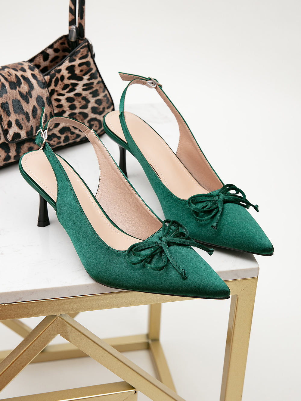 Pointed-toe heels for women, new spring 2026 collection, black french-style peep-toe sandals, low-cut women's shoes, stiletto pumps