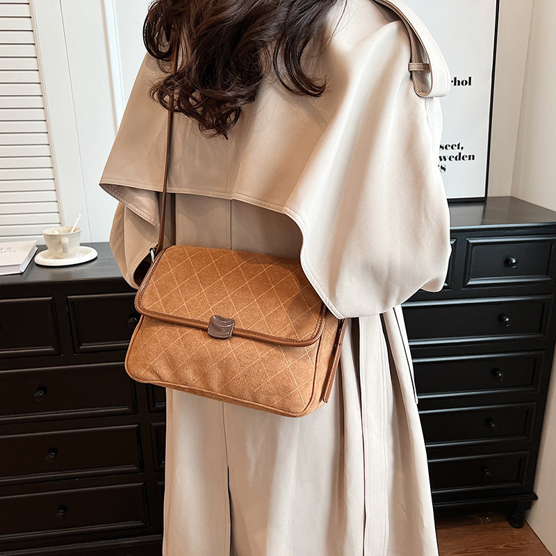 Retro brown fashion underarm bag women's new 2025 winter texture small square bag versatile single shoulder messenger bag bag