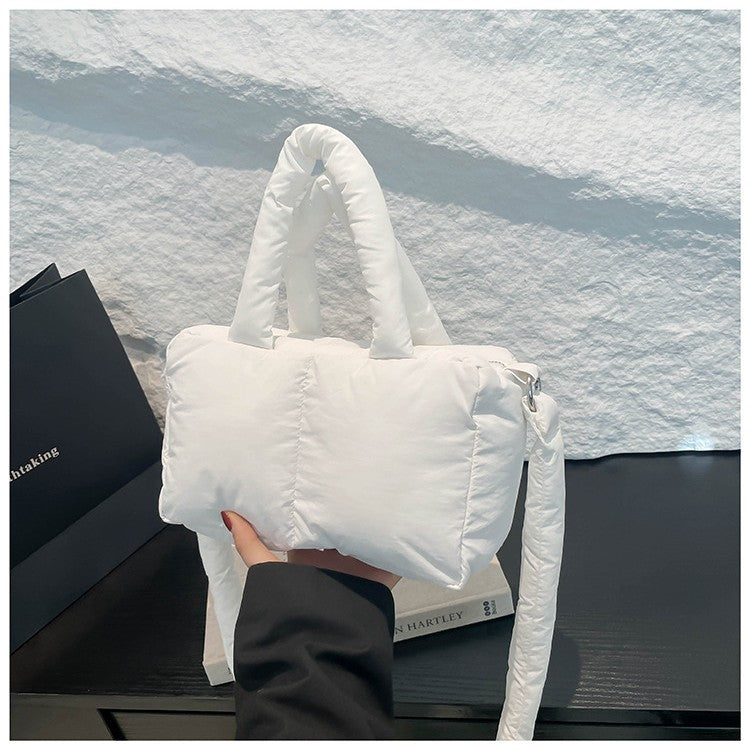 Cross-border new niche design large-capacity fashion handbag casual summer personality trendy shoulder messenger tote bag