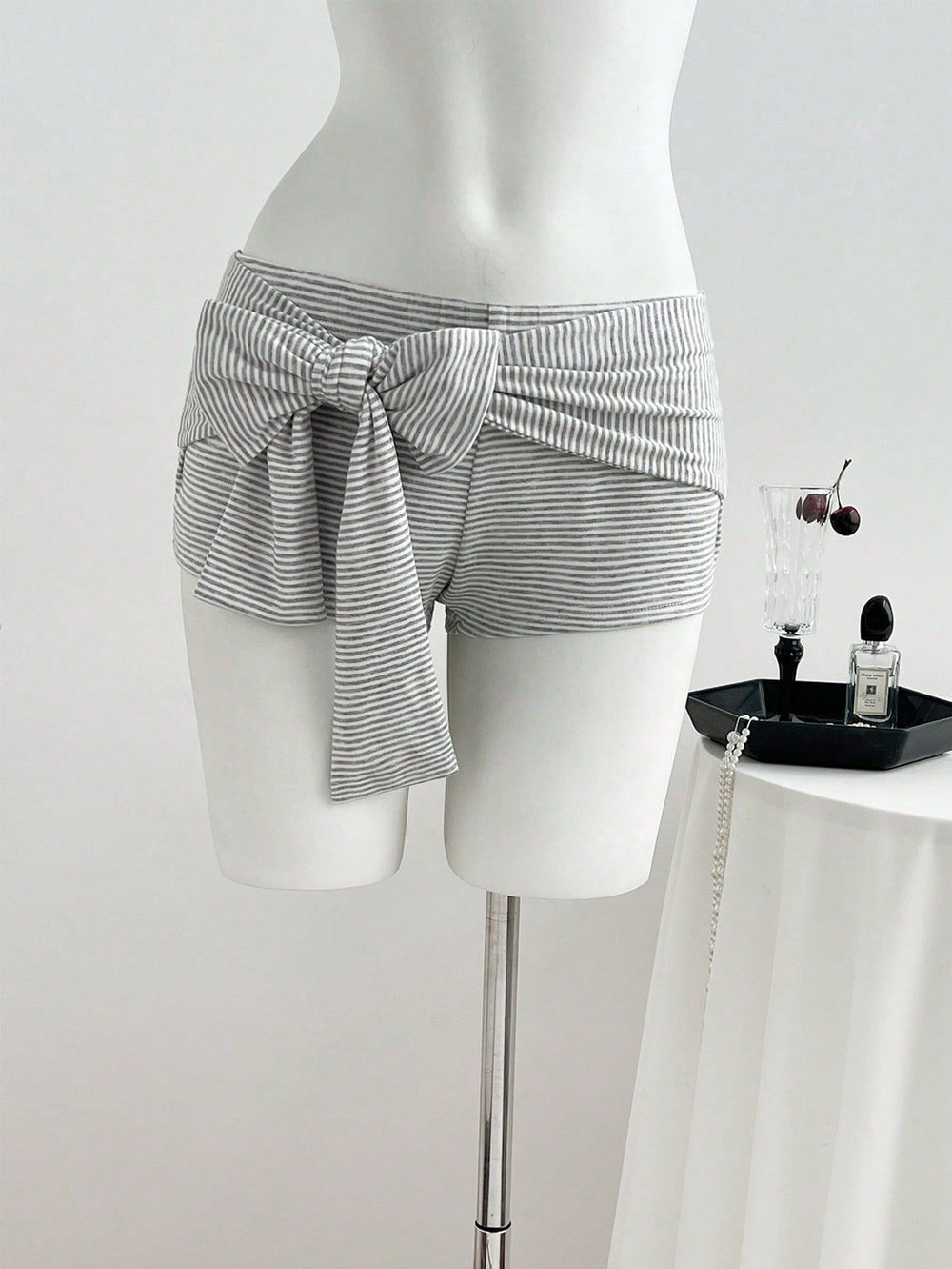 E2 - in stock - 95285#  us & europe hot girl low-rise striped bow casual summer women's shorts