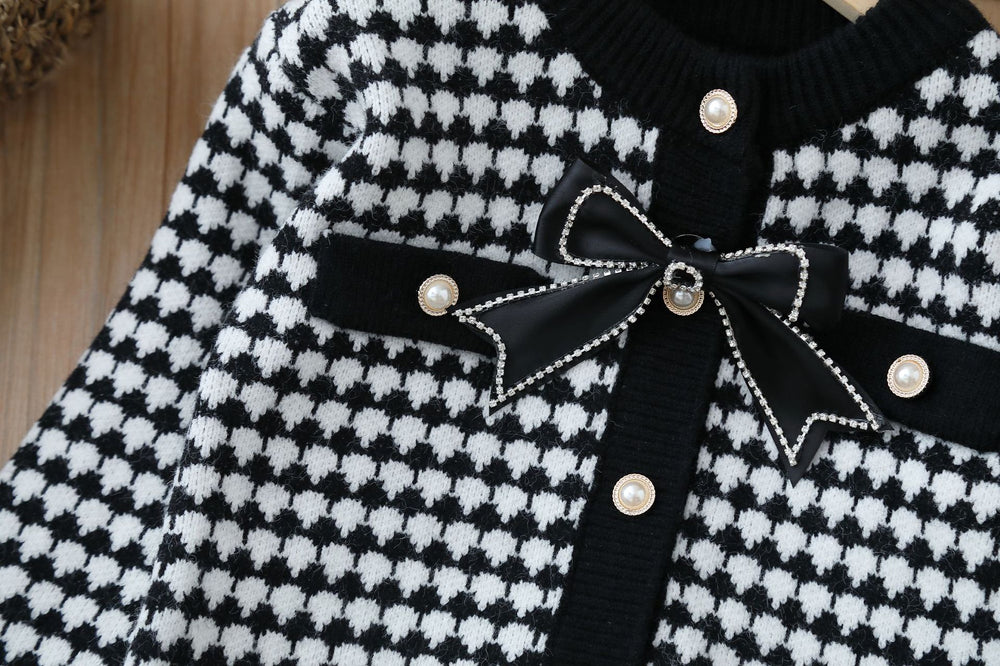 Girls' knitted sweater two-piece set,  autumn/winter new arrival, houndstooth pattern, little girl's cardigan and knit sweater outfit