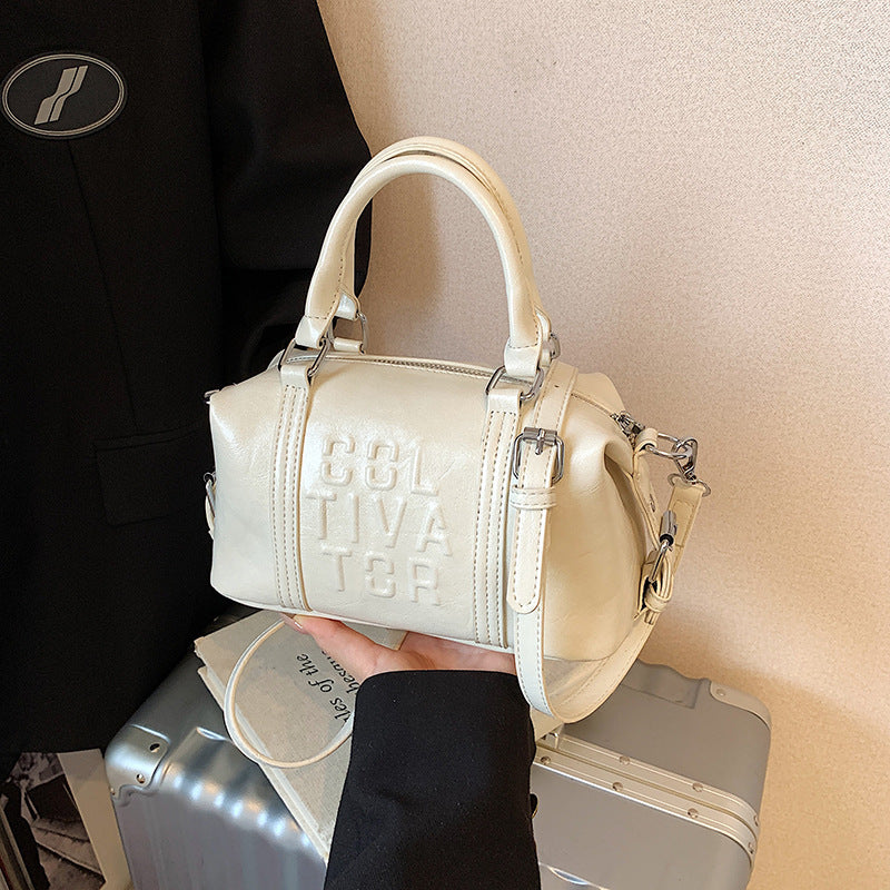 Cross-border simple casual handbag bag women's 2025 new versatile shoulder messenger bag fashionable commuter pillow bag