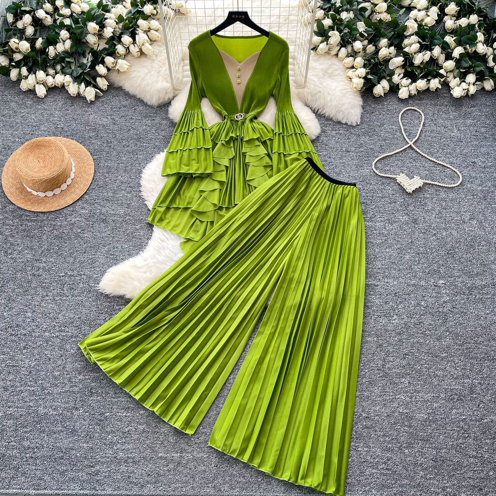 Classy sense of commuting style pleated pleated skirt three-quarter sleeve topshigh waistloose pants women's autumslimming looktwo-piece set