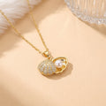 8442 pearl shell gold necklace