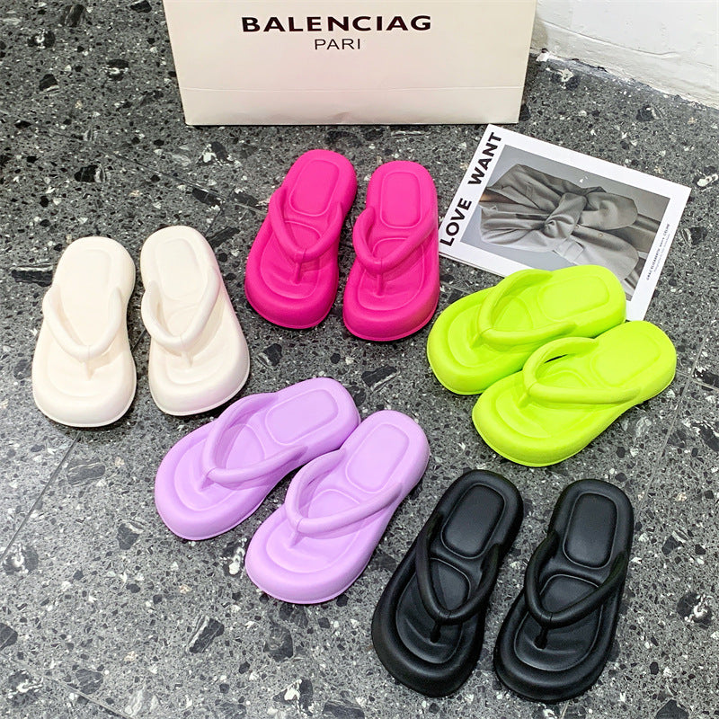 2025new arrival stepping on shit touching flip flops for women summer ins trendy fairy style casualthick sole flip flops beach sandals