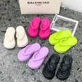2025new arrival stepping on shit touching flip flops for women summer ins trendy fairy style casualthick sole flip flops beach sandals
