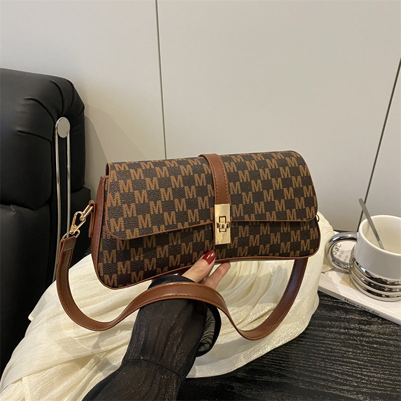 Retro fashion texture small bag women's 2025 summer new solid color versatile shoulder bag commuter underarm bag small square bag