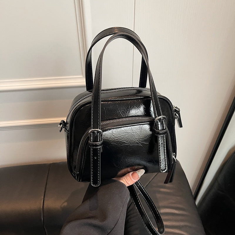 Crossbody bag women's bag 2025 new summer super fire small bag fashion versatile shoulder handbag women's small square bag