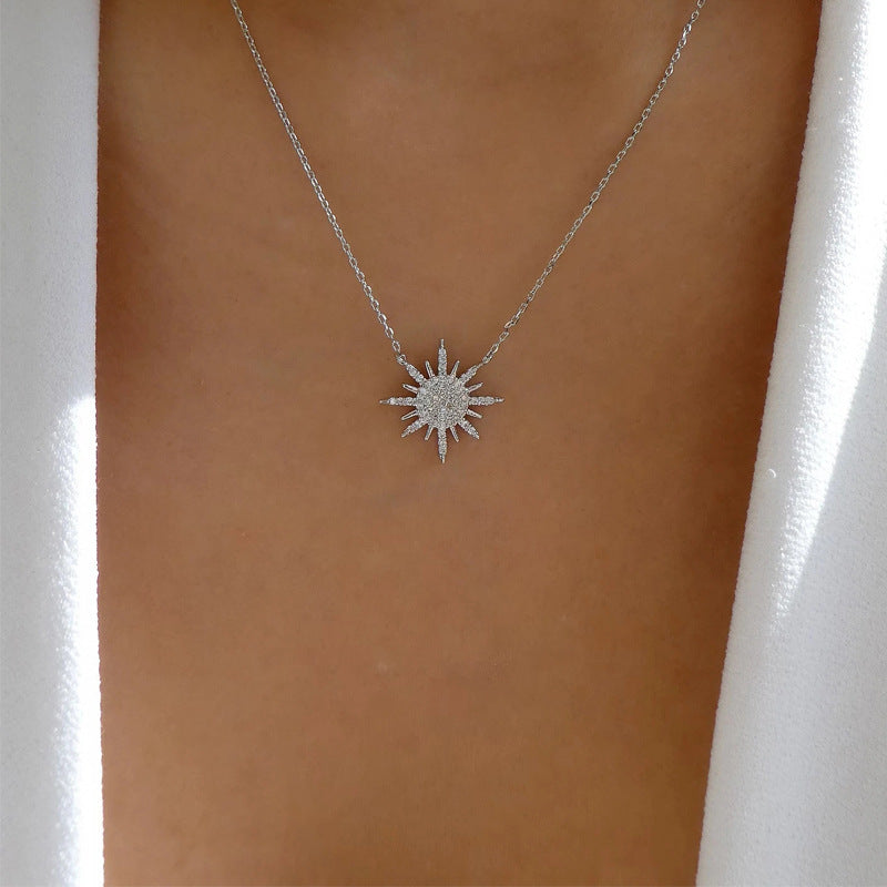 Wholesale sun god necklace - cross-border gold radiance diamond pendant sun short choker sweater chain - direct from manufacturer