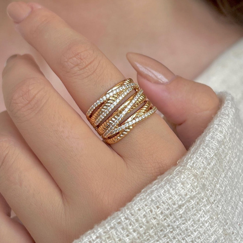 European and american cross-border minimalist chic heart-shaped diamond ring for women, unique design, interlocking stackable alloy ring set