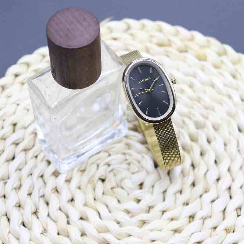 Wholesale ready-to-ship women's leather strap watches, new quartz watches, oval-shaped, petite, korean-style women's watches, cross-border wristwatches