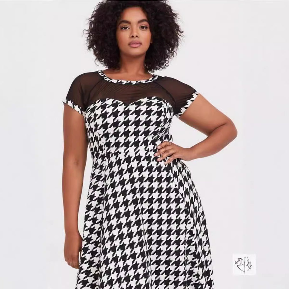 European and american cross-border women's fashion:  autumn new arrival - round neck, short sleeve, see-through panel, houndstooth black and white print dress