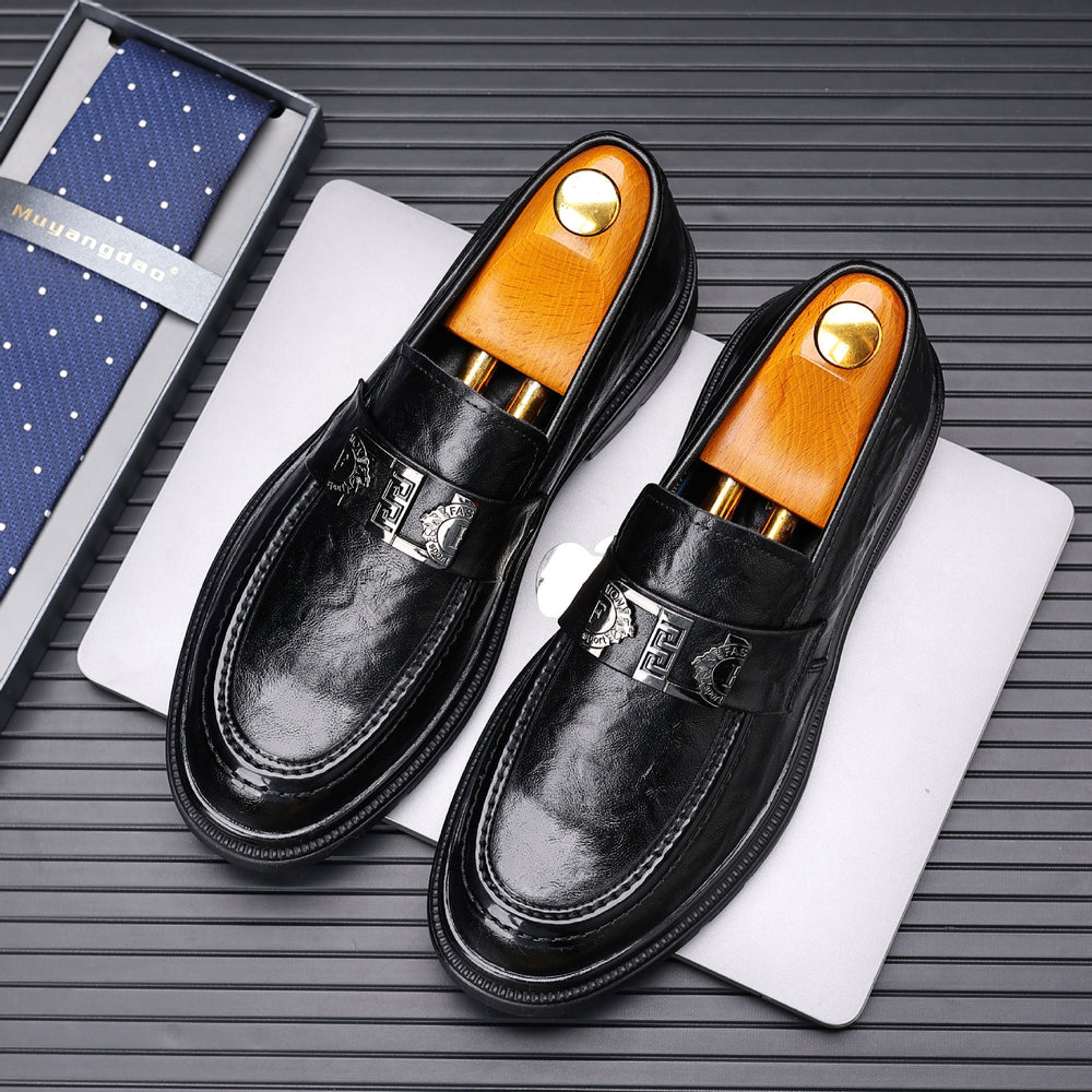 Men's leather dress shoes - autumn breathable business formal british style loafers - slip-on black casual shoes