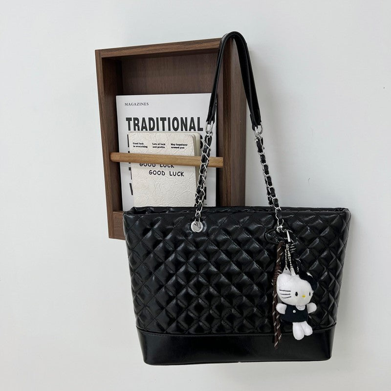 Large capacity retro diamond quilted chain women's bag autumn/winter solid color commuter tote cross-border new small chanel-style shoulder bag