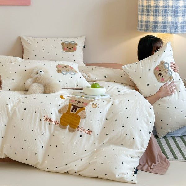 Soft waxy cotton double-layer yarn four-piece set cute cartoon towel embroidery mother and baby available mattress pure cotton bed four-piece set