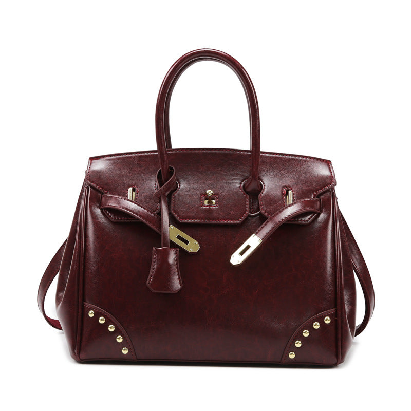 Retro portable small square bag 2025 new trendy casual commuter shoulder bag fashionable texture shoulder messenger bag women's bag