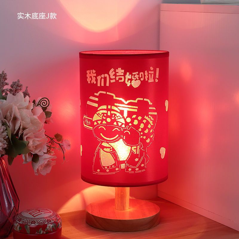 Warm and romantic wedding room wedding bedside night light bedroom table lamp simple modern breastfeeding wedding gift everbright lamp