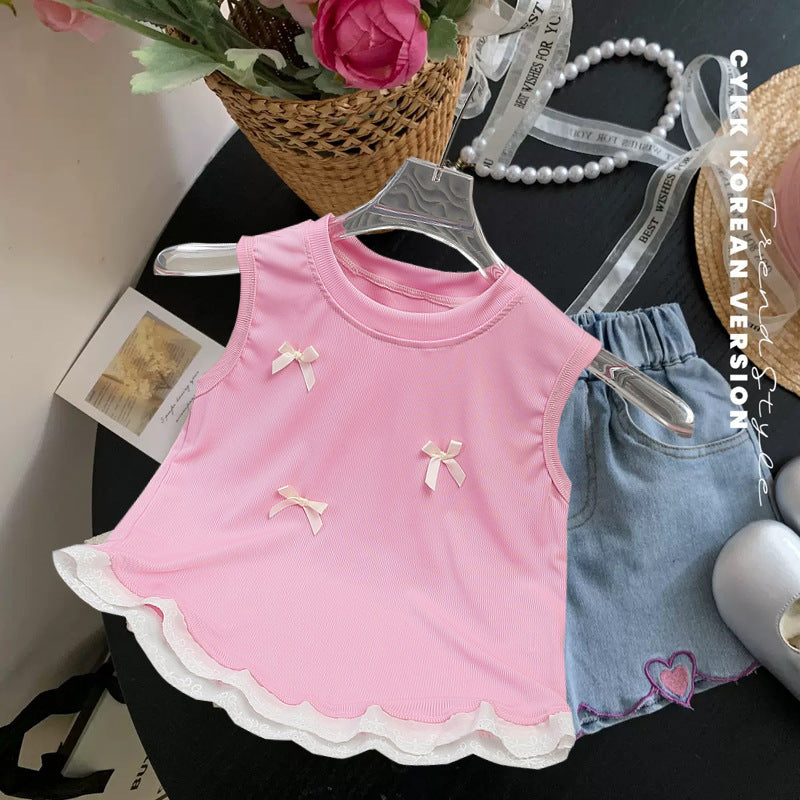 Girls' sleeveless lace-trimmed summer top,  new style: stylish sleeveless lace tank top with bow detail, versatile vest