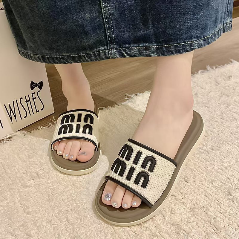 New women's summer slippers: stylish chanel-inspired thong sandals for outdoor wear, trendy and versatile, indoor anti-slip slides