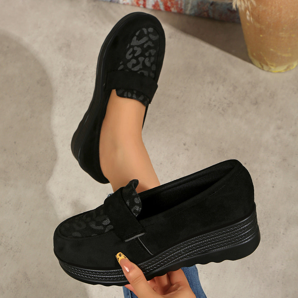 Exportnew arrival leopard print color matching thick soleflats women's retro mid-mouth plus size slip-on lazy loafers  supply
