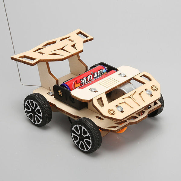 Primary school children's handmade technology production wireless remote control racing DIY creative science experimental materials brain pack 6