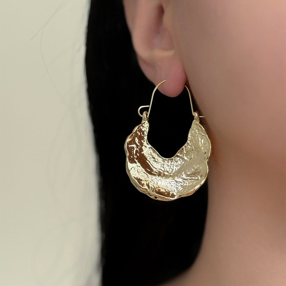 European and american cross-border niche design alloy leaf earrings - vintage, high-end, pleated, textured, and stylish stud earrings