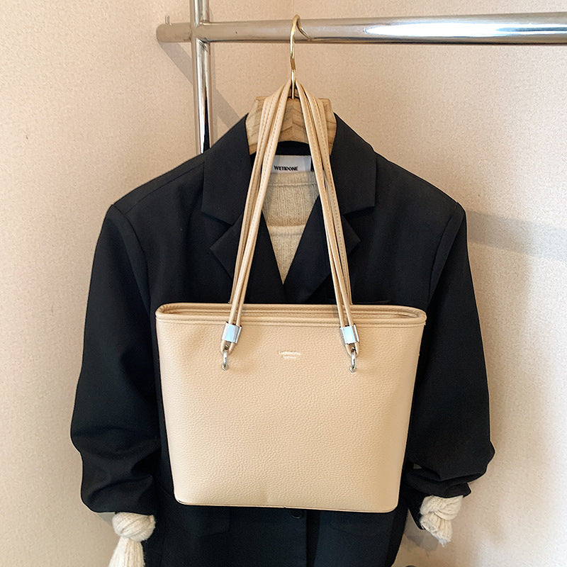 This year's trendy solid color women's bag: 2026 new fashion shoulder tote bag, versatile for commuting and casual use, women's handbag
