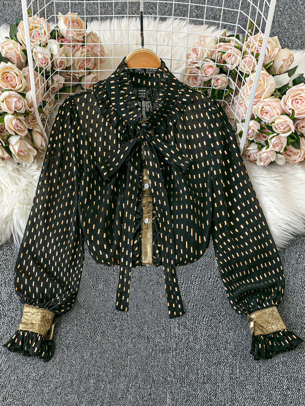 Black bottom gold printing tops collar bows fungus edge patchworkcontrast color bell sleeve short chiffon shirt