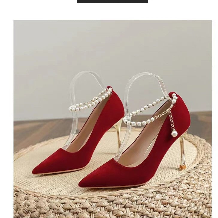 Red wedding shoes for women, new spring 2025 collection, pearl chain bridal shoes, xiuhe dress style, chinese high heels