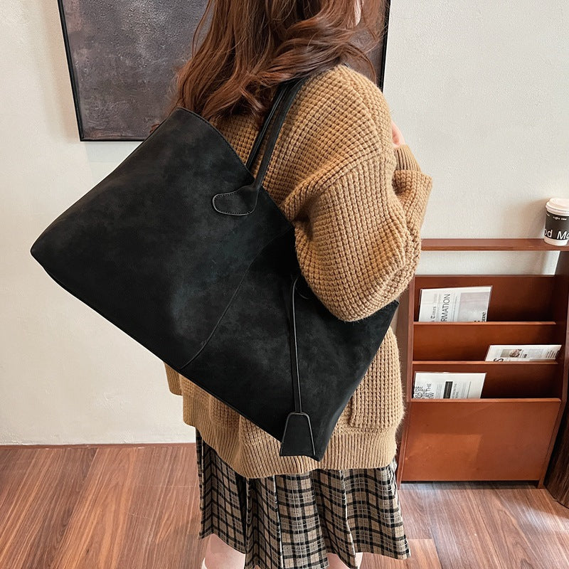 South Korea's new suede suede tote bag large-capacity commuter hand-held underarm bag versatile lock shoulder bag women