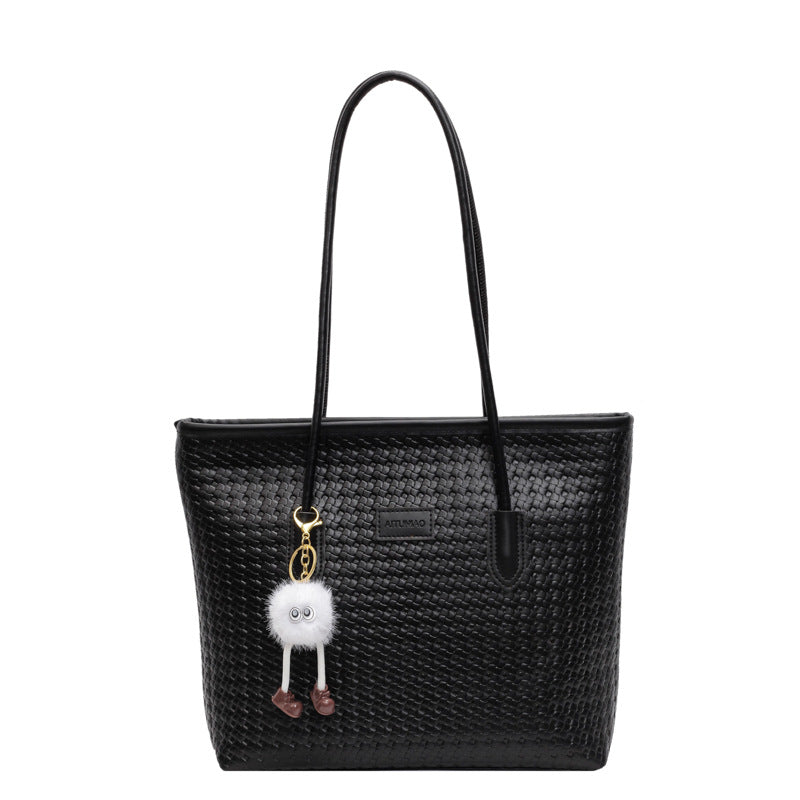 Vintage chic woven women's bag - large capacity, versatile, trendy tote - new spring/summer commute shoulder bag for women